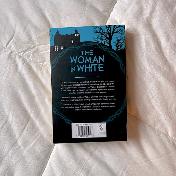 The Women in White by Wilkie Collins - Picture 2 of 3